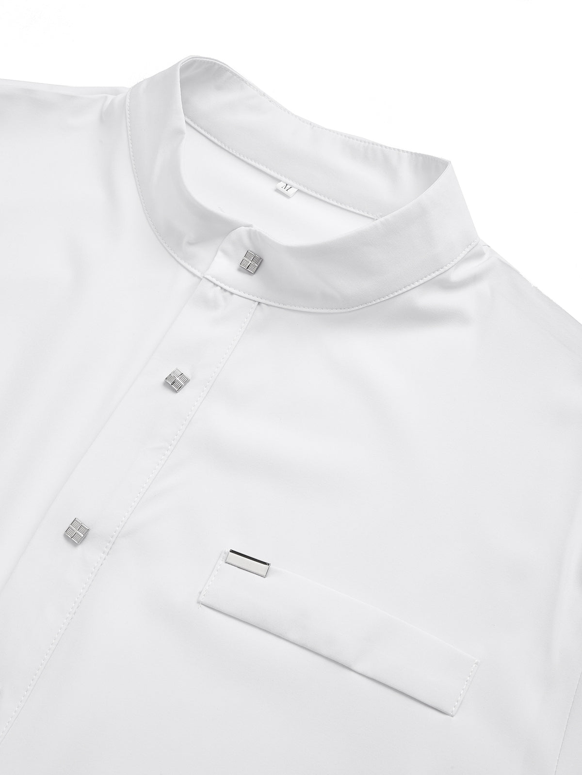 Thobe col montant blanc pur minimaliste moderne pour homme – Boutons carrés en métal argenté et détail de la bordure de poche