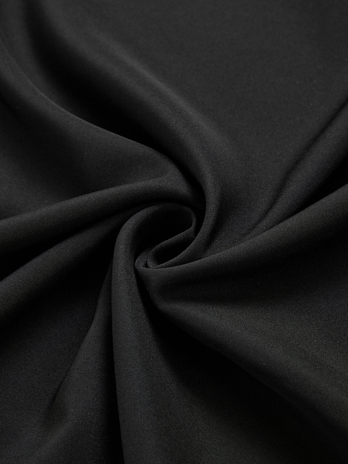 Qamis raffiné pour homme avec col montant, broderie géométrique et fausse poche décorative – Deux couleurs disponibles