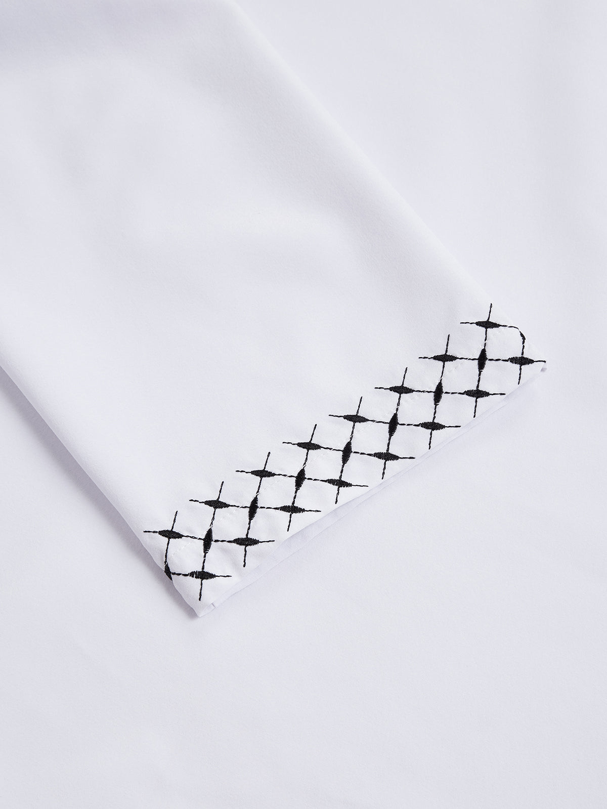 Qamis Brodé Col Droit Homme - 3 Couleurs Disponibles